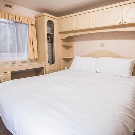 Sandaway Beach Holiday Park Кюм Мартин Екстериор снимка