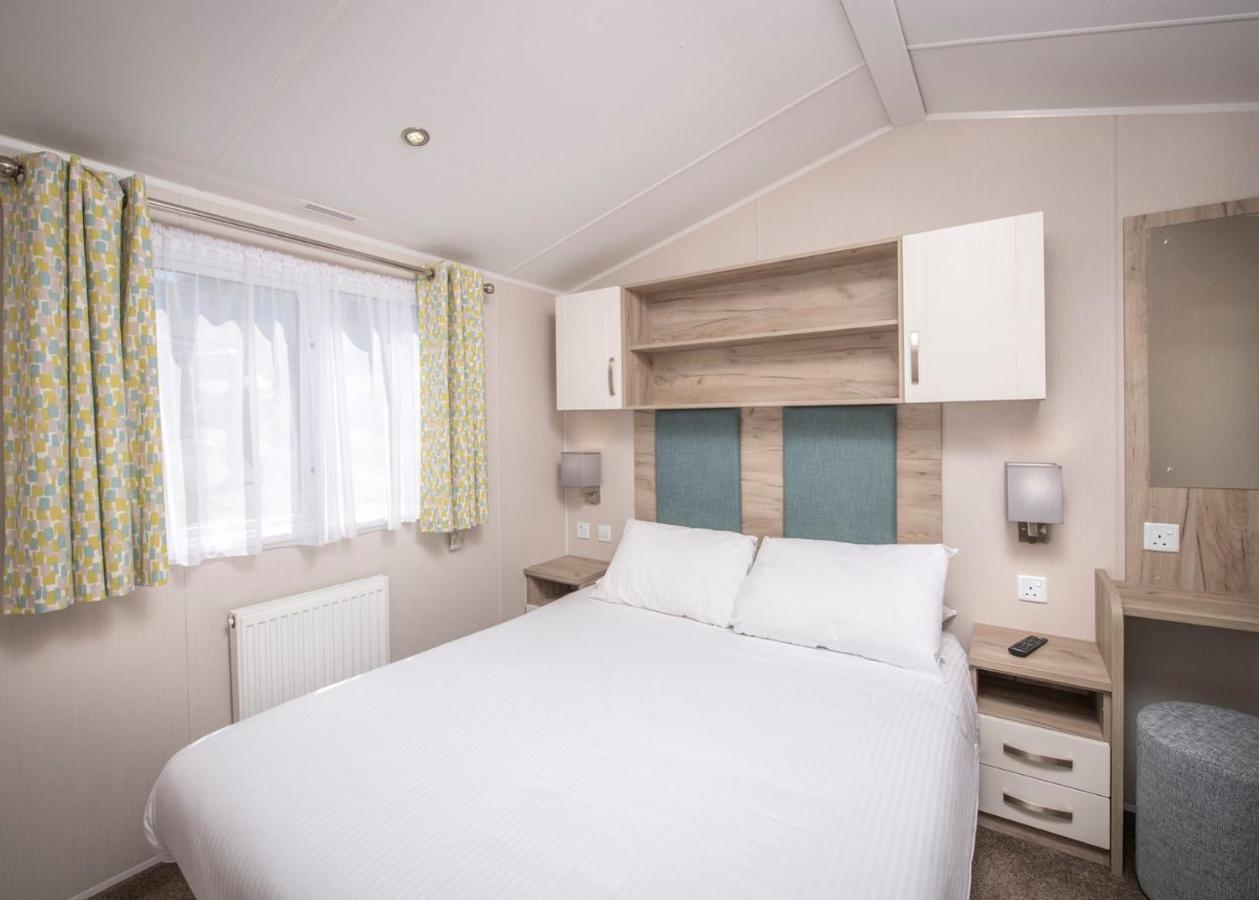 Sandaway Beach Holiday Park Кюм Мартин Екстериор снимка