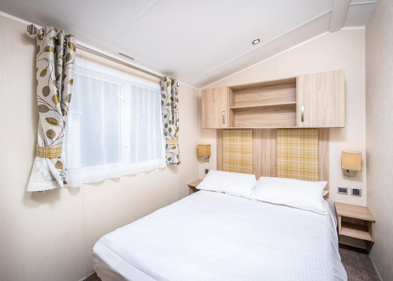 Sandaway Beach Holiday Park Кюм Мартин Екстериор снимка