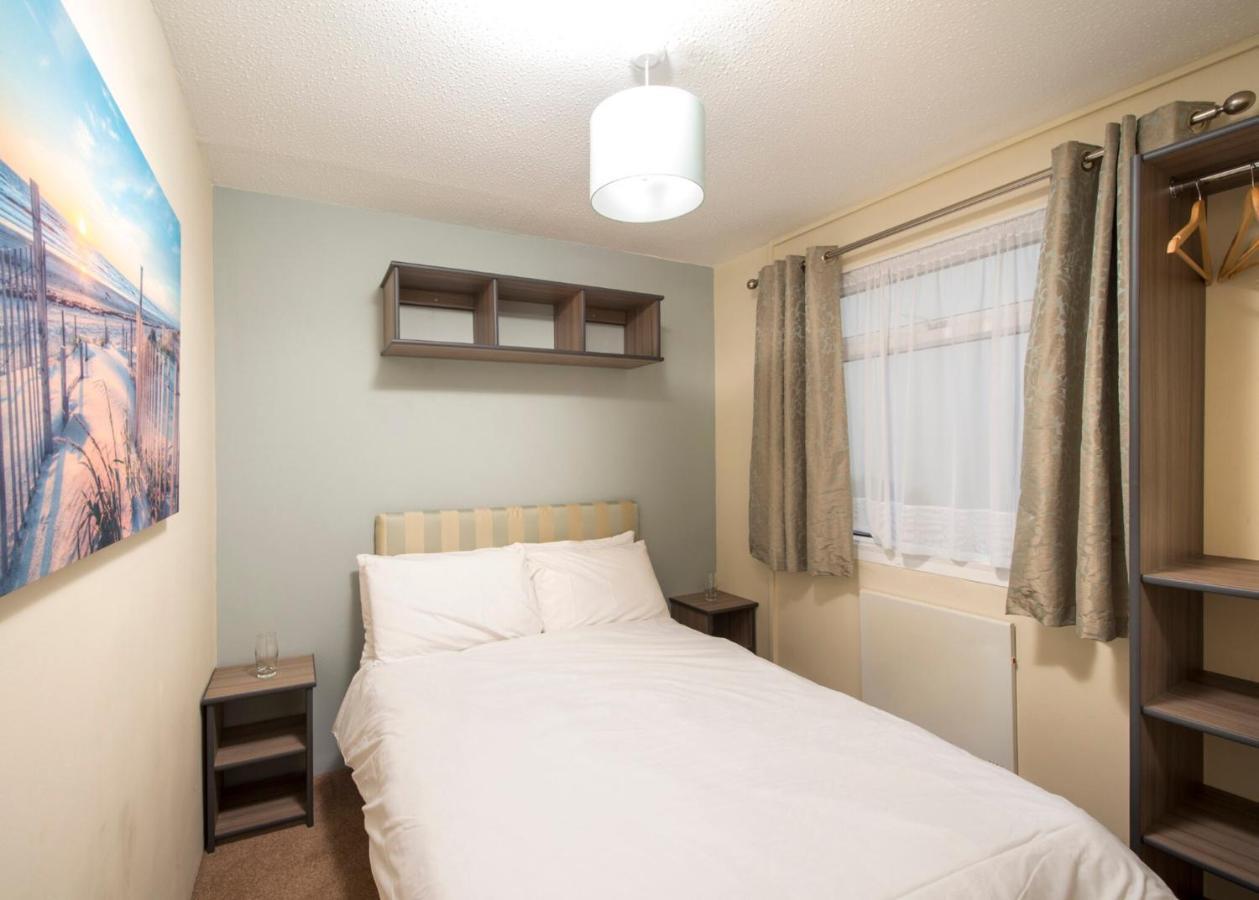 Sandaway Beach Holiday Park Кюм Мартин Екстериор снимка