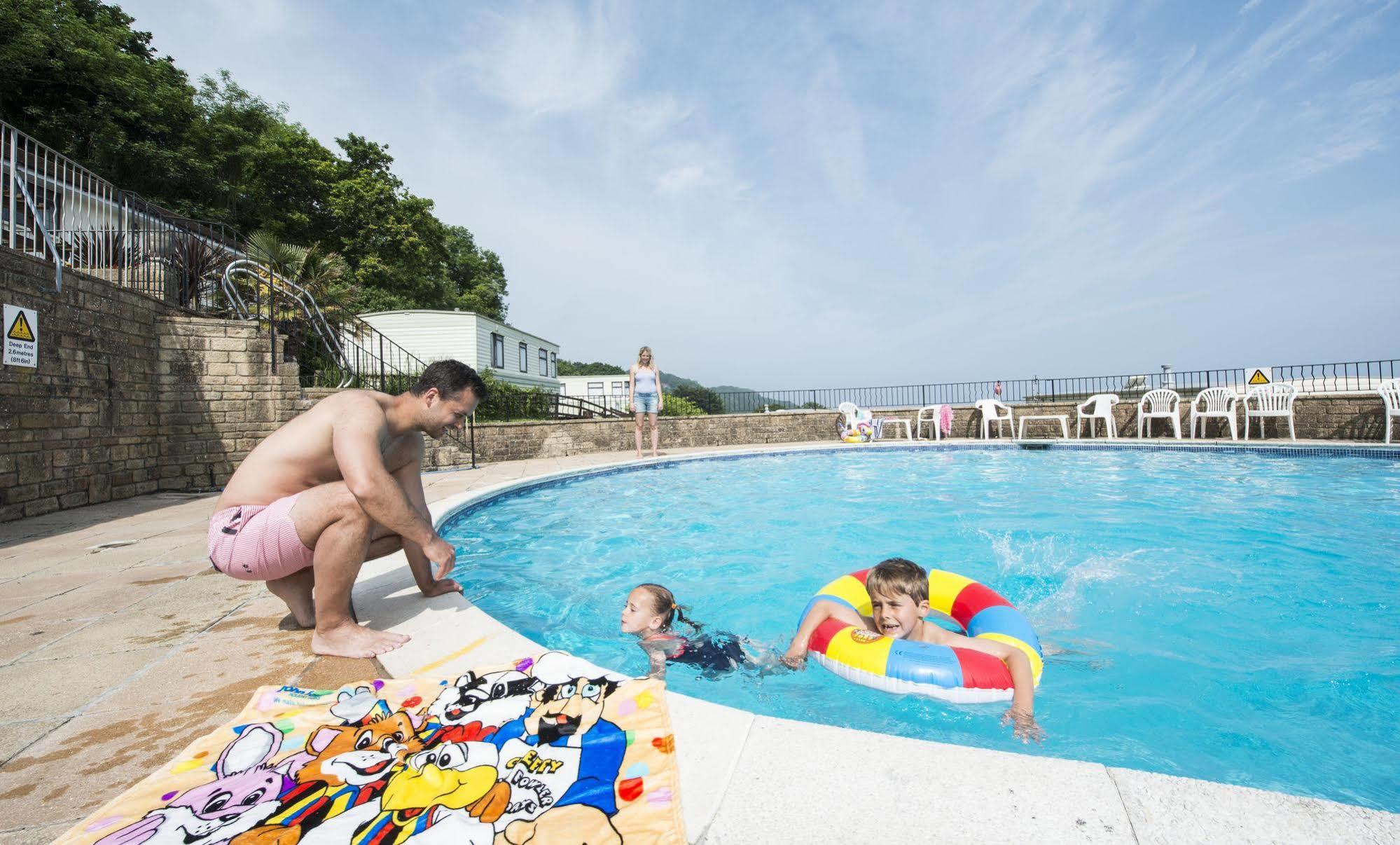 Sandaway Beach Holiday Park Кюм Мартин Екстериор снимка
